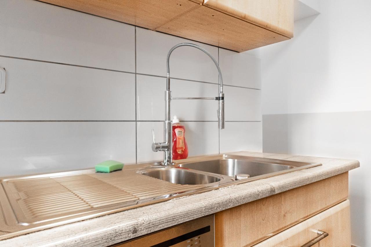 Delightful 2Br Shared Apartment - Ideal For Longstays Wien Eksteriør bilde