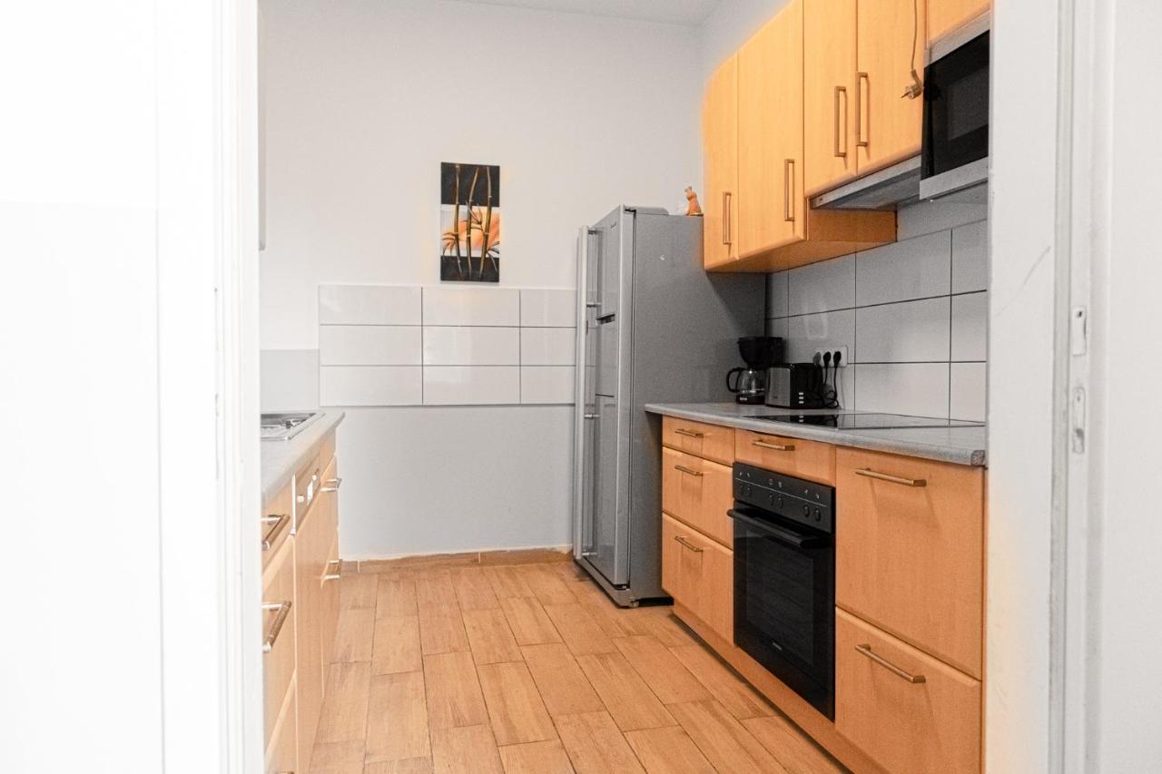 Delightful 2Br Shared Apartment - Ideal For Longstays Wien Eksteriør bilde